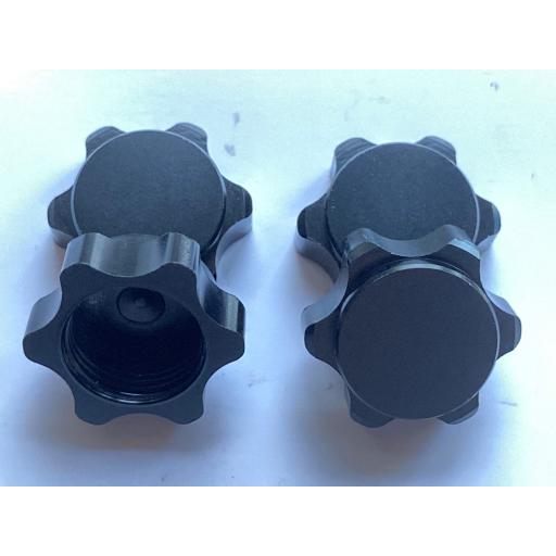 1/8 17mm Universal Black Non Slip locking Wheel Nuts x 4 Aluminium Alloy Dust Cap